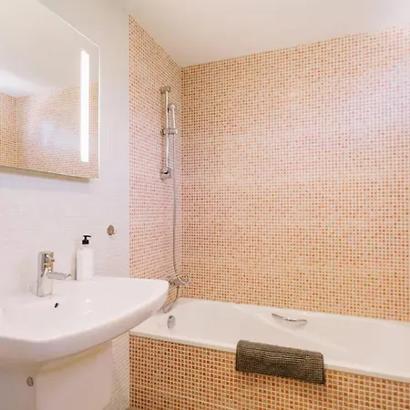 Villa Hauzify I Moiset La Canyera